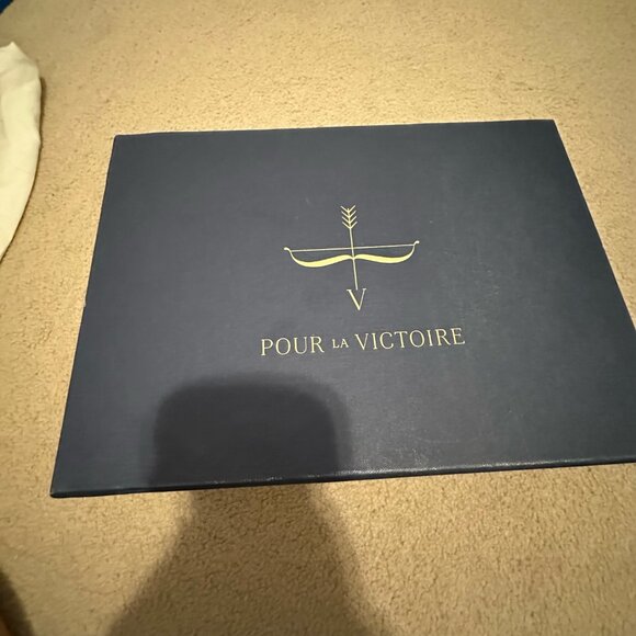 Pour La Victoire Turnera Black Pumps – Size 8M – New in Box - Picture 6 of 6